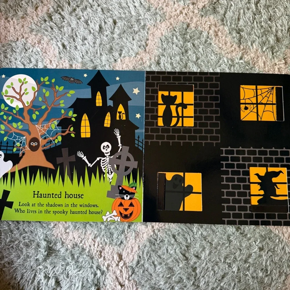 Slide and Find Spooky Halloween Board Book Roger Priddy Interactive Toddler